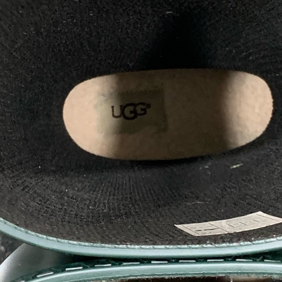 UGG Australia Women’s Rain Boots - Picture 8 of 10